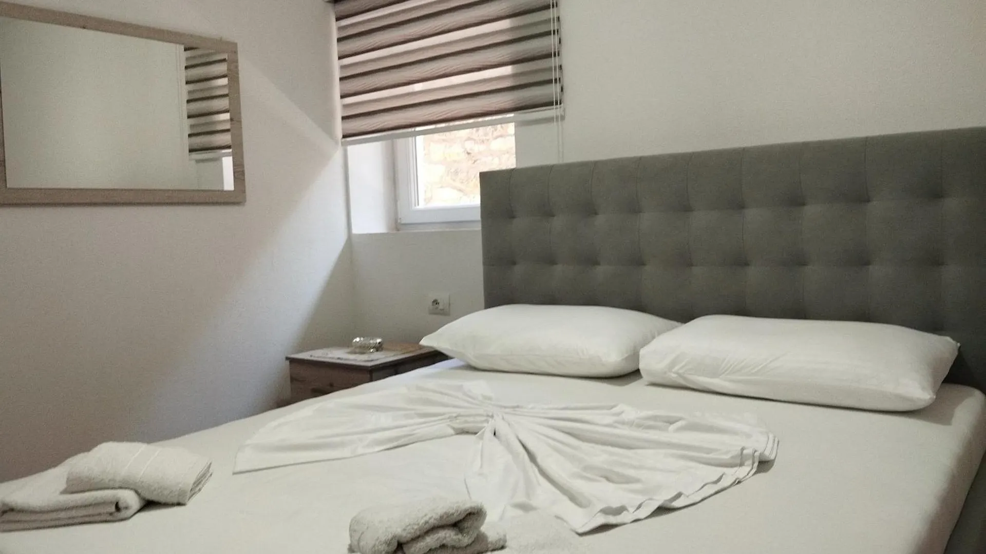 Erteo Guest House Pogradec Dom wakacyjny