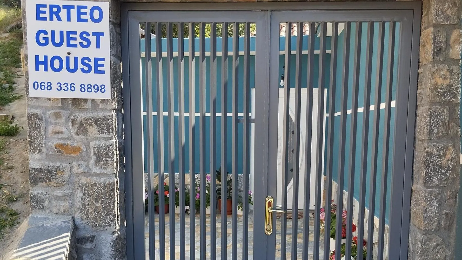 Erteo Guest House Pogradec Hébergement de vacances